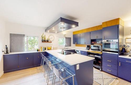 Northwood House | Riverfront Escape