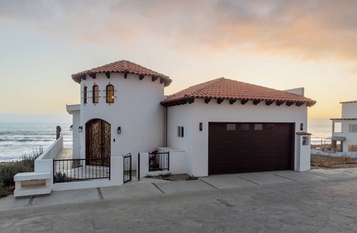 La Fonda Villa | Romantic Beachfront Villa Ocean Views/Private Pool & Spa - Steps to Beach!
