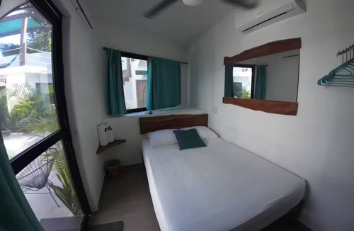 Mario Villanueva Madrid Bed & Breakfast | Room in front of the pool + Breakfast -Bacalar