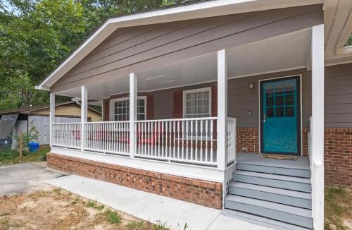 Knightdale House | Rose Garden - Delightful Private and Peaceful Home