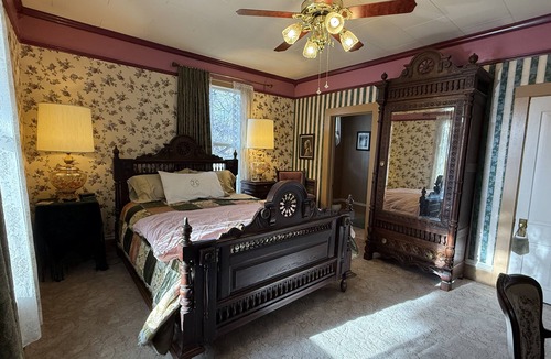Susanville Bed & Breakfast | Roseberry House Bed & Breakfast