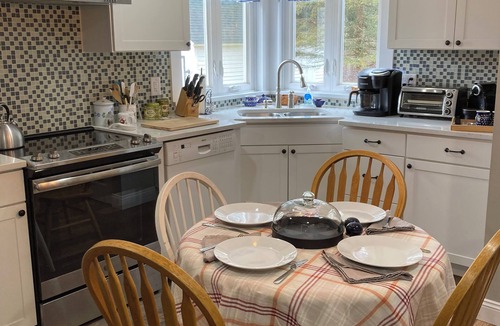 Dalton House | Rustic and private farmhouse close to Lackawanna State Park, near Elk Mtn Ski