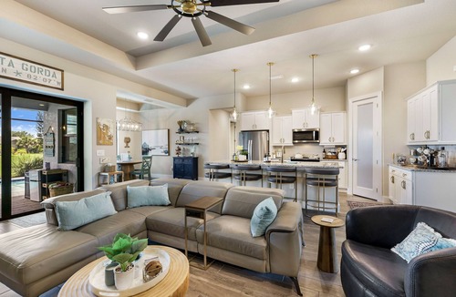 Punta Gorda House | Saltwater Pool Oasis 🏝️ Sleeps 8 🏝️ Luxe Lanai