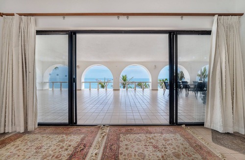 Pescadero House | Secluded Beach Front Estate with a Large Pool, Family and Pet Friendly!