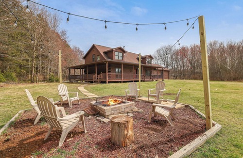 Lake Ariel House | Secluded & Tranquil Retreat for 14 in the Poconos – Firepit/Games/Stargazing+