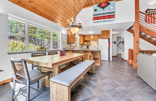 Serene Lakes House | Serene Forest Retreat Near 3 Ski Resorts