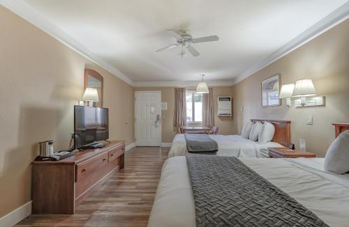 Burney Hotel | Shasta Pines Motel & Suites