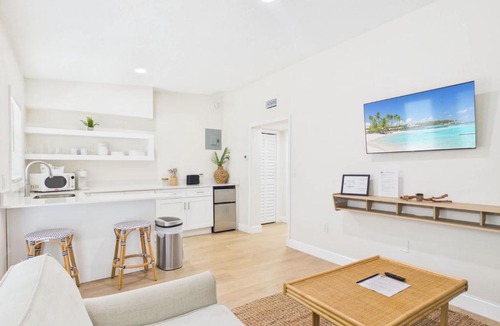 Parsuns To Cocoa Beach Apartment | Shell & Shore
