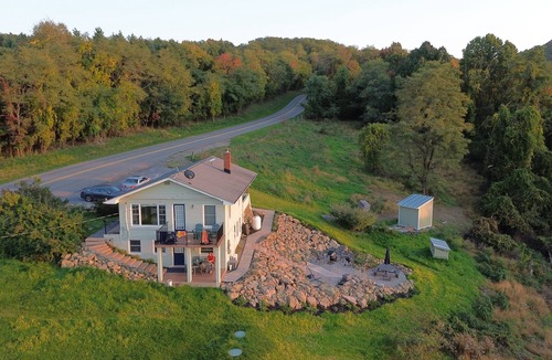 Stanley House | Shenandoah Hideaway