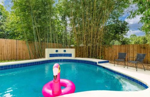 Southside House | Sherylee's Poolside Retreat - Team Joseph Ellen