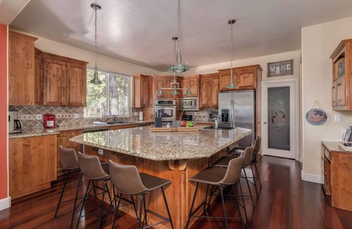Arnold Cabin | Sierra Sky - Luxurious Retreat with Free Private Lake Access!