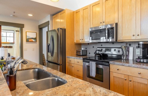 Salt Lake Mountain Resorts House | Ski-in/out Gorgeous Views, Heated Pool & Hot Tub