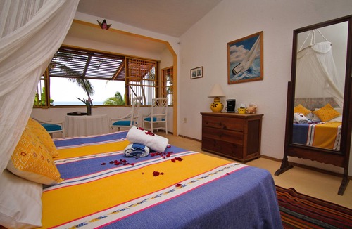 Acapulco Bed & Breakfast | Small luxury hotel, Hideaway near Acapulco on the beach