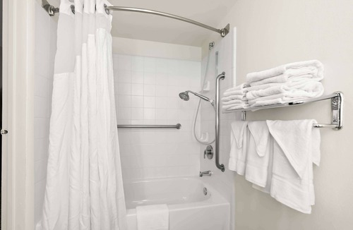 Egg Harbor Township Hotel | Sonesta Essential Atlantic City West