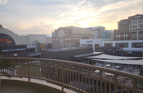 Atlantic Station Area House | Spacious 2 bedroom plus loft with a elegenat setting and a great view.