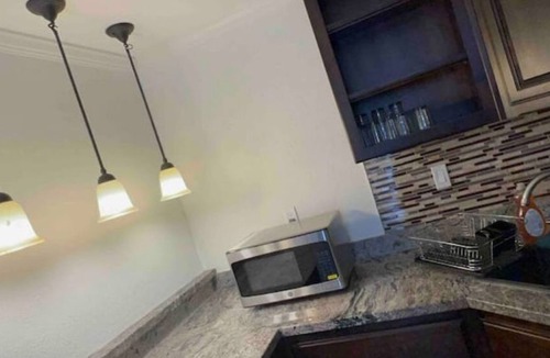 Tracy Apartment | Spacious 2BR Guesthouse for 8 - EV, Pool, 4 Beds