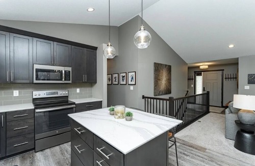Rochester House | Spacious 4-bedroom house in peaceful neighborhood 10min from Mayo Clinic.