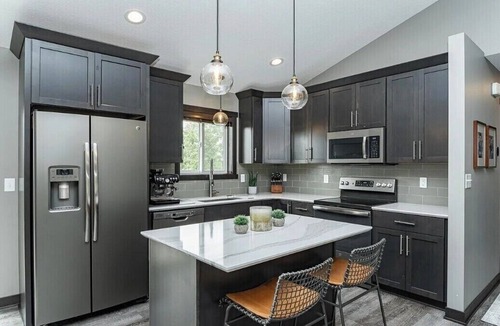 Rochester House | Spacious 4-bedroom house in peaceful neighborhood 10min from Mayo Clinic.