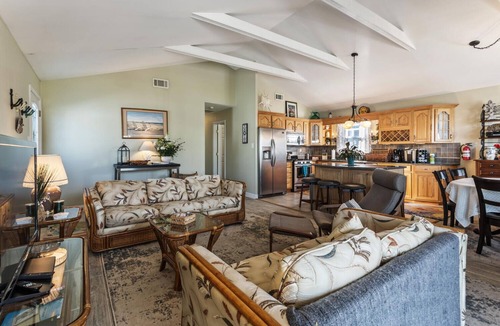 Leeds Point House | Spacious 6-bedroom house in delightful Brigantine!
