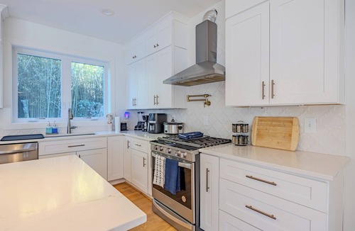 Cherrydale House | Spacious 6BR/5BA - Near DC & Pentagon
