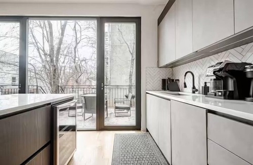 Bedford-Stuyvesant Apartment | Spacious apartment in charming Brooklyn with WiFi, AC. Book now