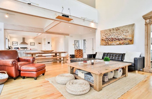 Dillon Beach House | Spacious Beach House with Hot Tub Ideal for Glamping in Northern California