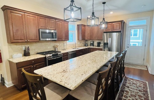 North Wildwood House | Spacious beachblock house with pool, oceanview, 4 decks near boardwalk