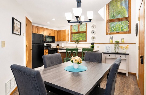 The Galena Territory House | Spacious, King Beds, Pool steps away, Near Golf, Spa