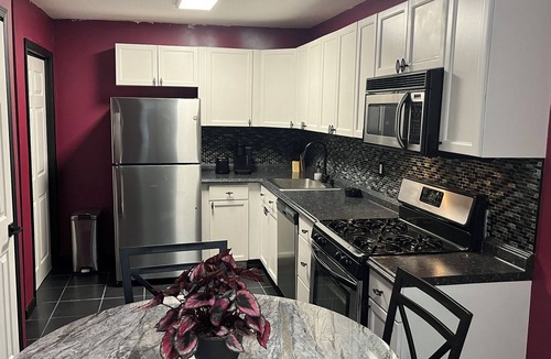East Brunswick Condo | Spacious Newly Remodeled 2 Bedroom Condo in the Very Heart of Central Jersey