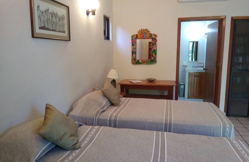 Ixtapa - Zihuatanejo House | Spacious room in family guesthouse walking distance to La Ropa beach