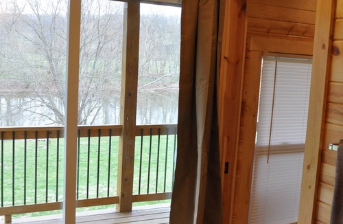 Urbana Apartment | Spacious Studio on Monocacy River, Sleeps 4, Full Bath, Kitchenette.