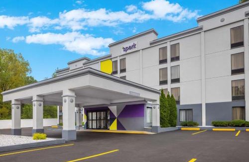 Clarks Summit Hotel | Spark by Hilton Clarks Summit
