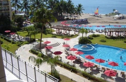 South Hotel Zone Condo | Spectacular View! Oceanfront Condo at the Grand Venetian