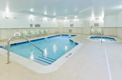 Oxford Valley Hotel | SpringHill Suites by Marriott Philadelphia Langhorne