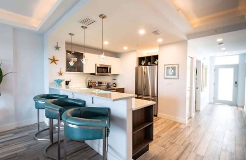 Merritt Island Condo | Stateroom Elite