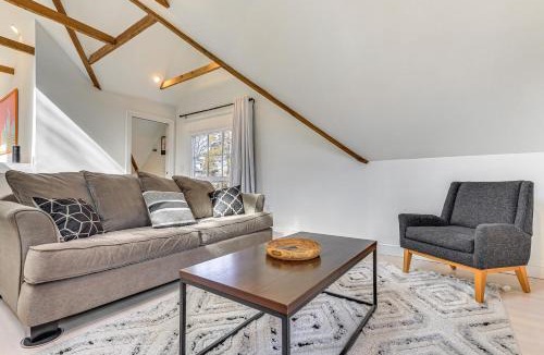 Glen Ridge House | Steps to NYC Train! Charming Carriage House Loft
