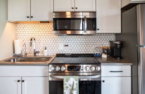 Jonesville Apartment | Studio Suite Downtown Elkin Yadkin Valley