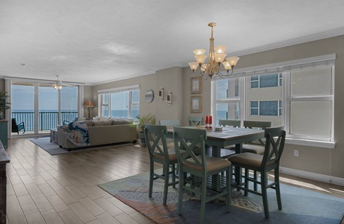Daytona Beach Shores Condo | STUNNING 3 BED/3 BATH OCEANFRONT CONDO