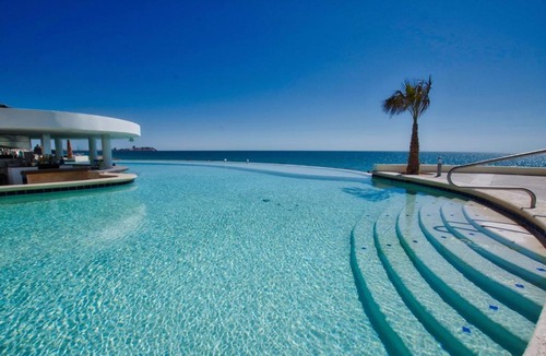 Sandy Beach Villa | Stunning 4 Bedroom Beach Villa on Sandy Beach at Las Palmas Beachfront Resort V10 villa