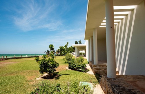 Chicxulub Puerto Villa | Stunning beachfront Suites Wi-Fi East of Progreso