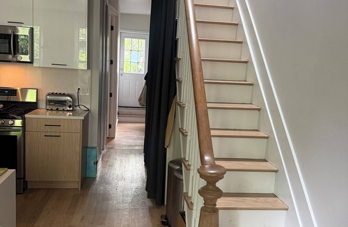 Clinton Hill Apartment | Sunny Brooklyn Duplex: 3BR, 3BA, Home Office, Private Patio