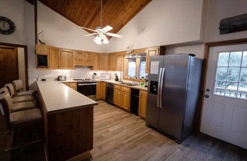 Sea Scape Cottage | Sunny with a chance of Golfballs