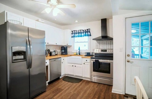 Pocono Summit House | Sunrise Summit | Pet-Friendly Hot Tub Fenced Yard