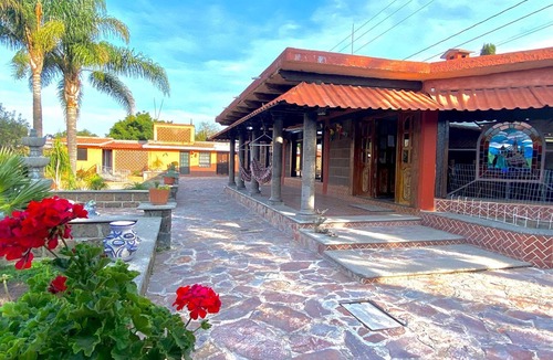 Huimilpan Villa | Sunset Embrace