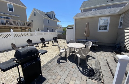 Dover Beaches North House | Sunset Manor minutes to Seaside Heights Boardwalk heading south,