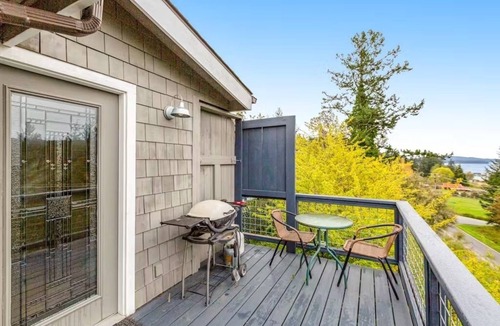 Deer Harbor Apartment | Sunset Suite in Deer Harbor