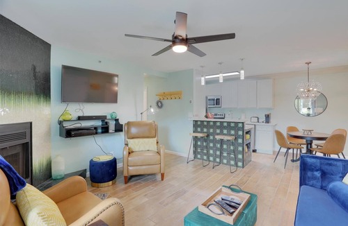 Timberline Condo | Super short walk to the lifts at Timberline Mountain! Welcome Slopeside C102!