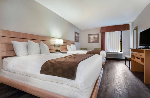 Tarboro Hotel | SureStay Plus Hotel by Best Western Tarboro
