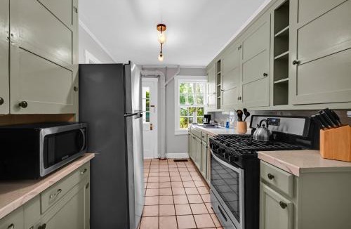 Newburgh House | The Cardinal