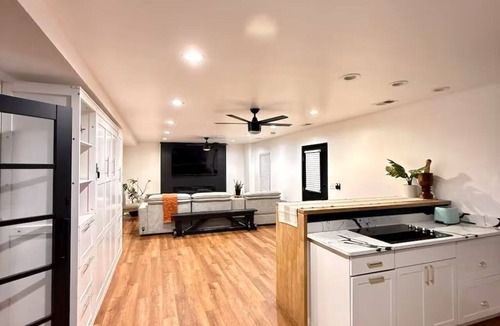 Conyers Apartment | The Daylight Studio/No Smoking